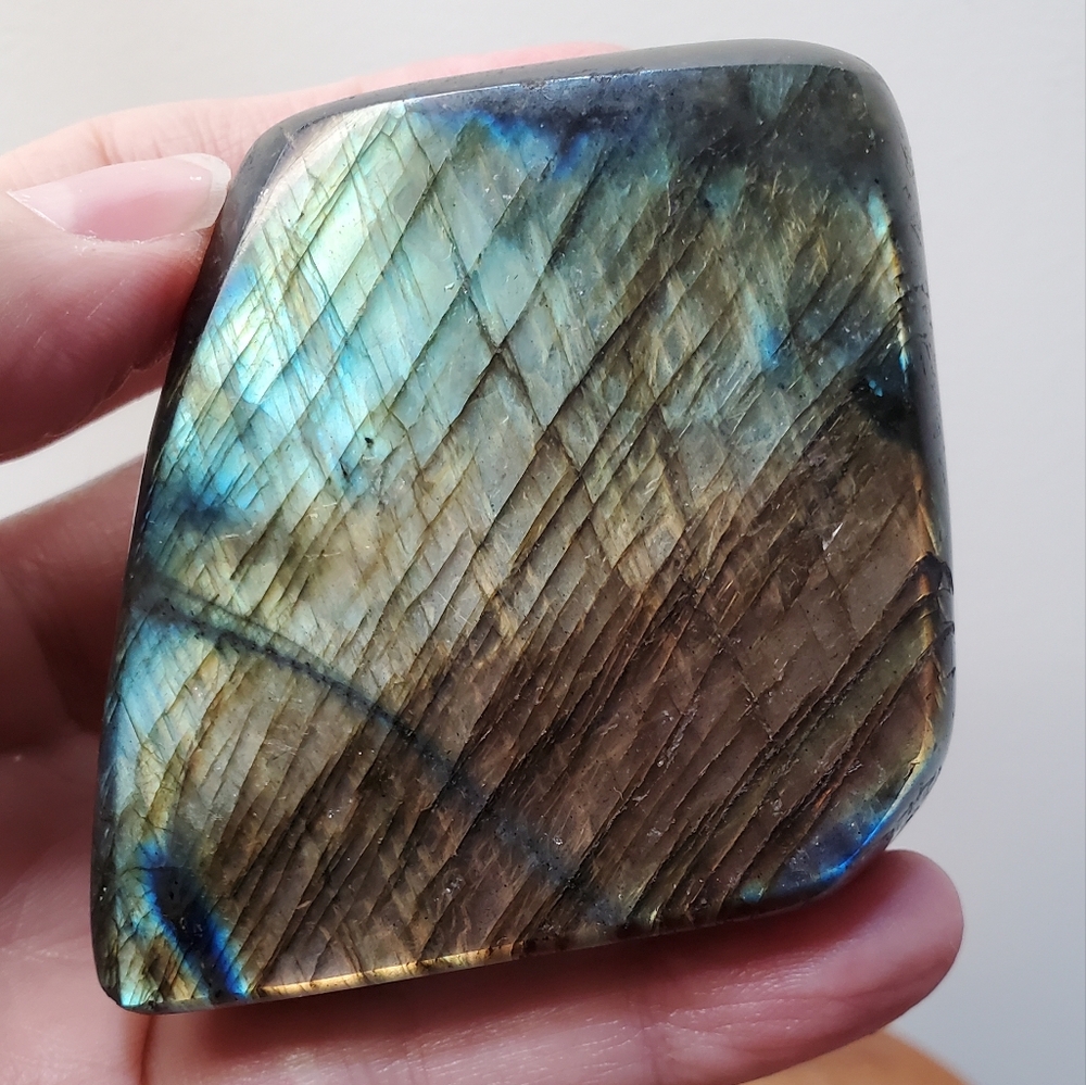 Labradorite Crystal Freeform 0.59 pounds - Picture 3 of 10
